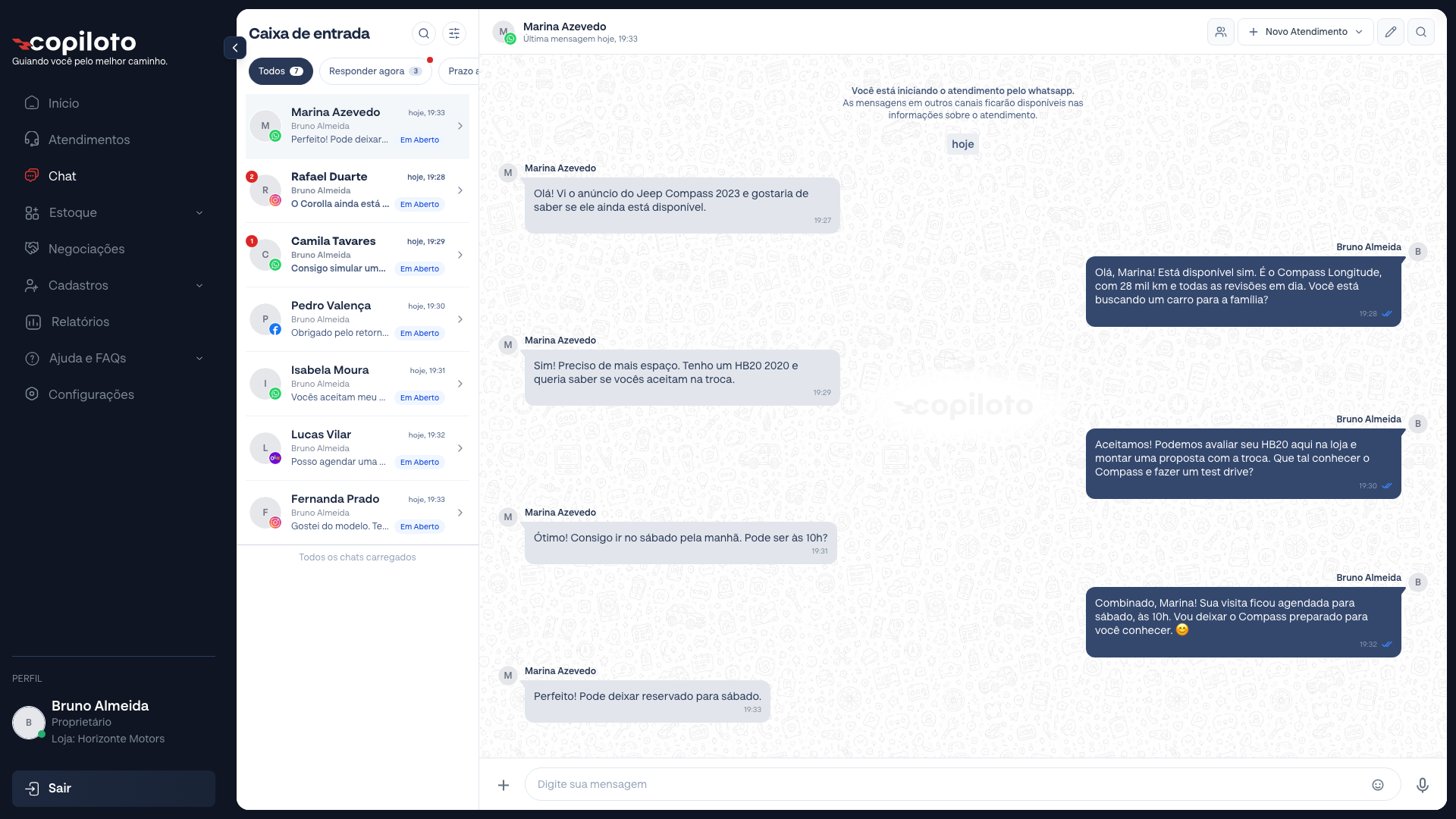 Interface de chat do Copiloto, com conteúdo ilustrativo.